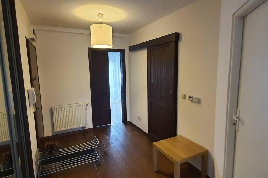Shalom Corner *Parking For Free* Appartement Krakau Buitenkant foto