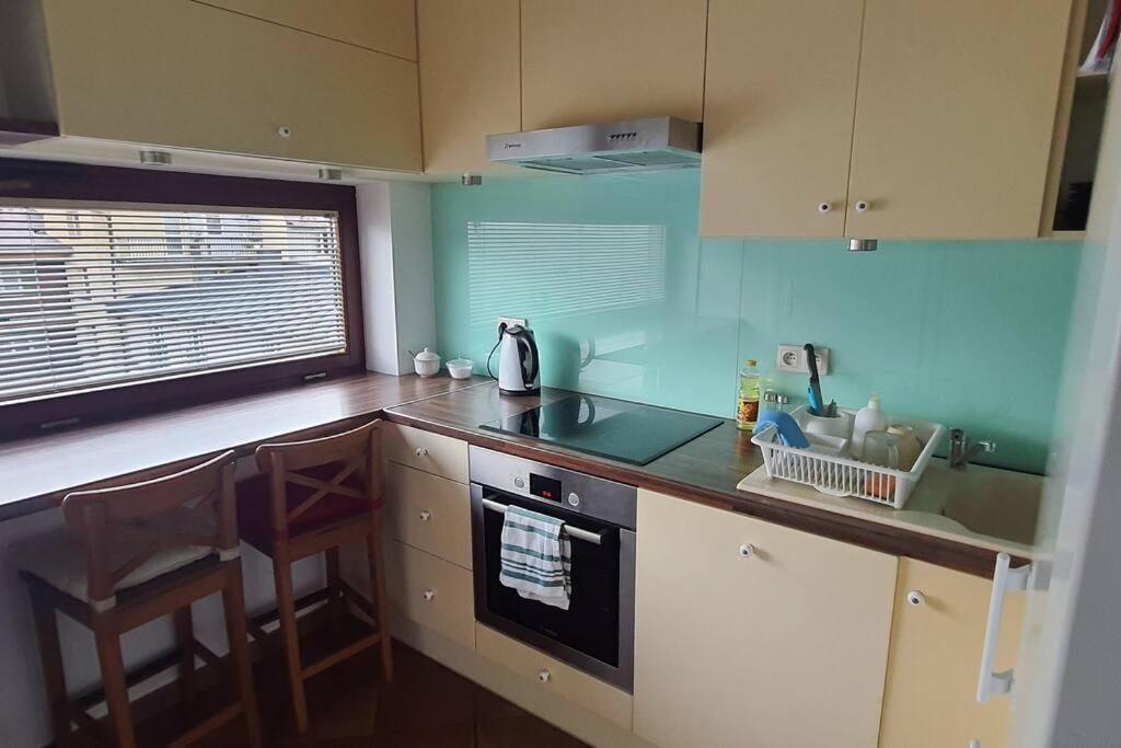 Shalom Corner *Parking For Free* Appartement Krakau Buitenkant foto